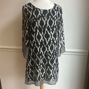 Mahina Flowy Shift dress Geometric Pattern black white Large EUC